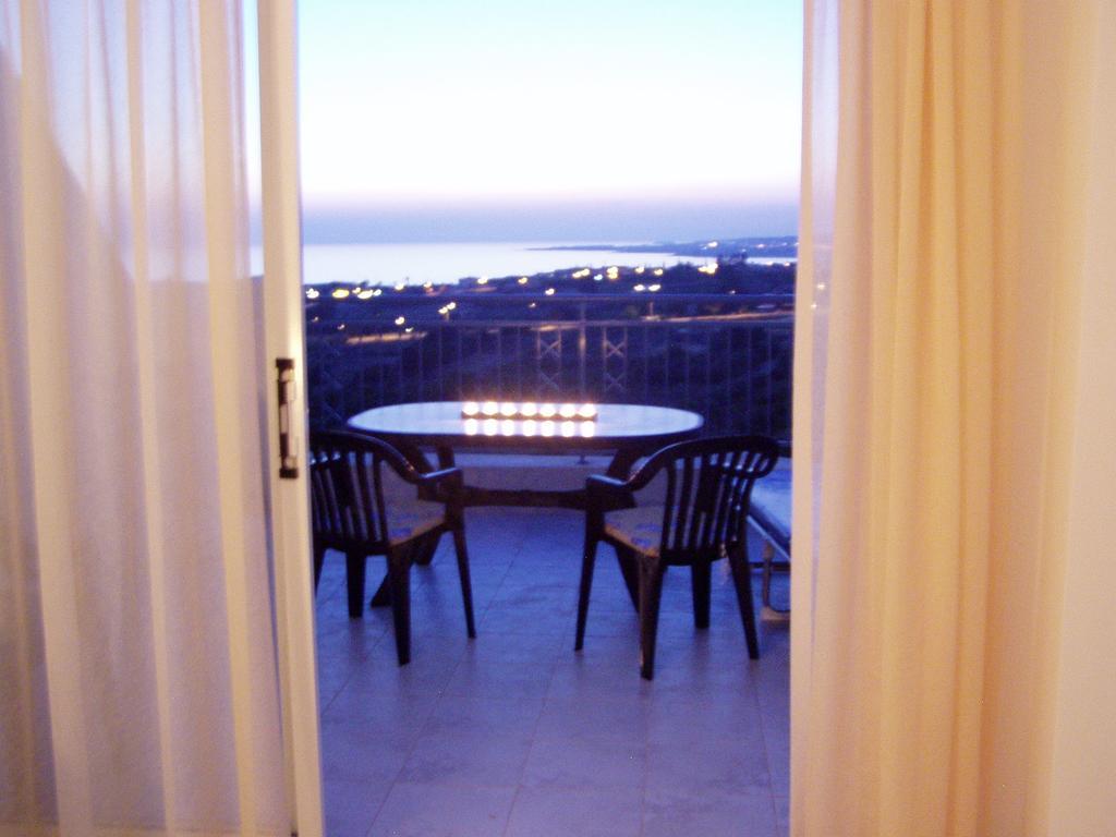 Kissonerga Sunset With Sea And Coastal Views Penthouse Apartment ภายนอก รูปภาพ